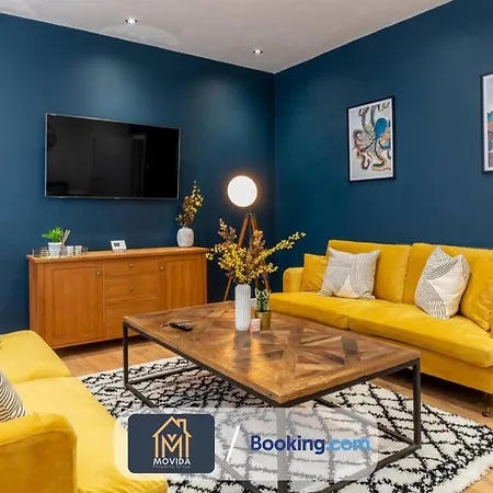 Апартаменты Elegant Three Bed Duplex By Movida Group Short Lets & Serviced *