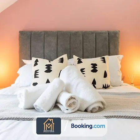 Apartamento Elegant Three Bed Duplex By Movida Group Short Lets & Serviced