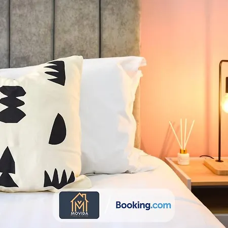 Elegant Three Bed Duplex By Movida Group Short Lets & Serviced Харрогейт