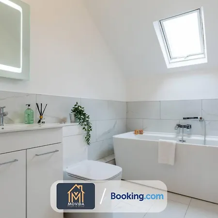 Apartament Elegant Three Bed Duplex By Movida Group Short Lets & Serviced Harrogate